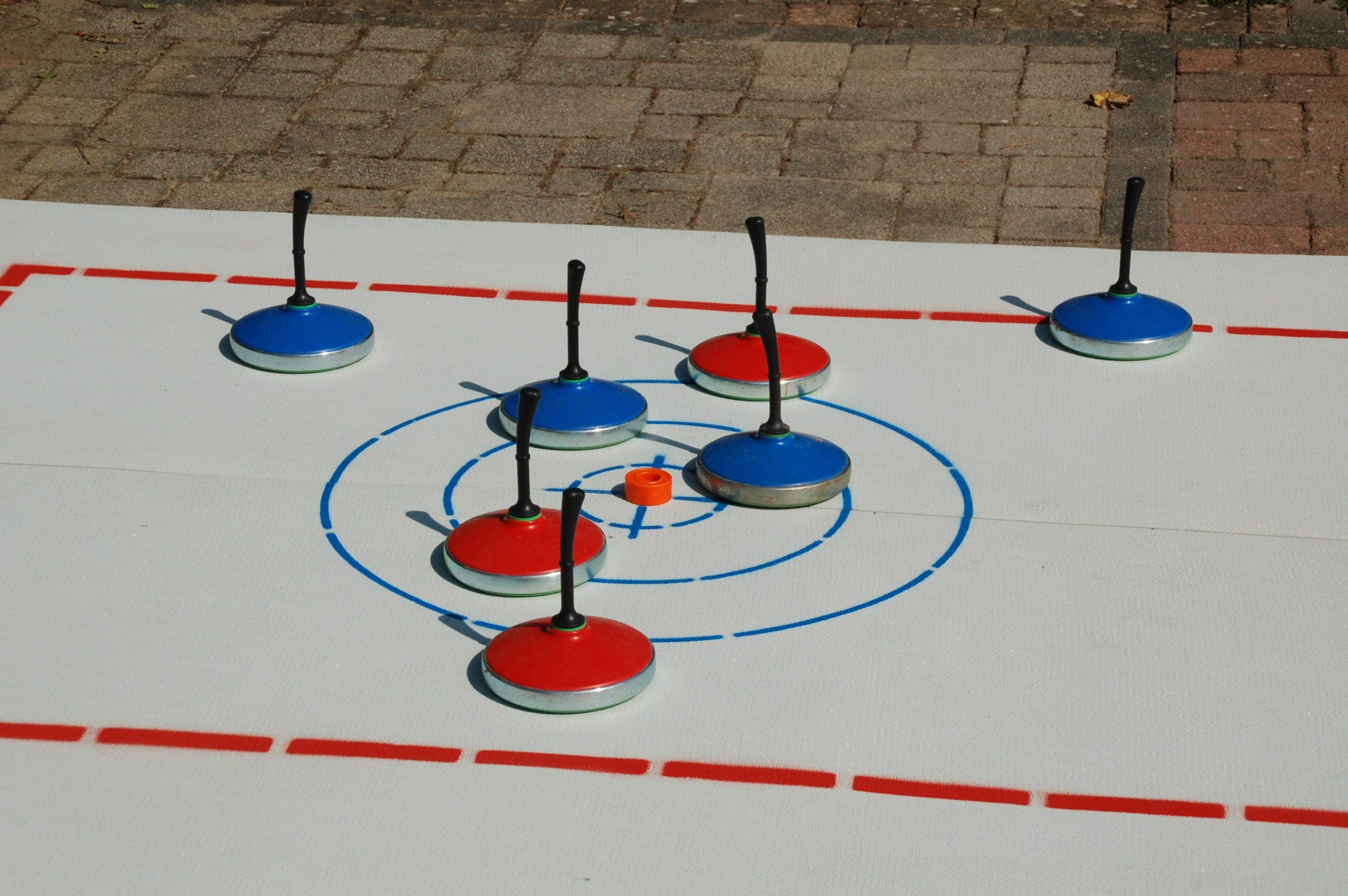 Curlingbaan-Happy-Rent-stenen