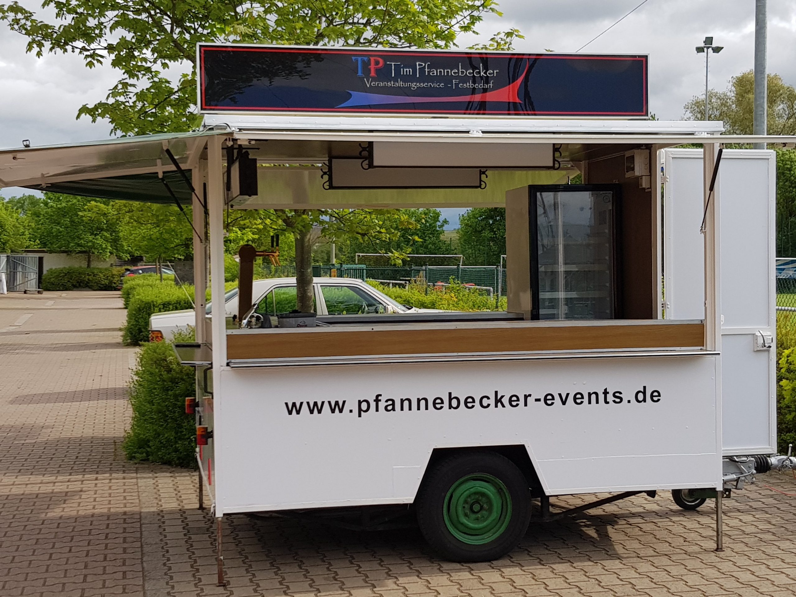 Ausschankwagen-2