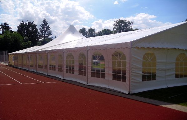 Festzelt-10×30-1