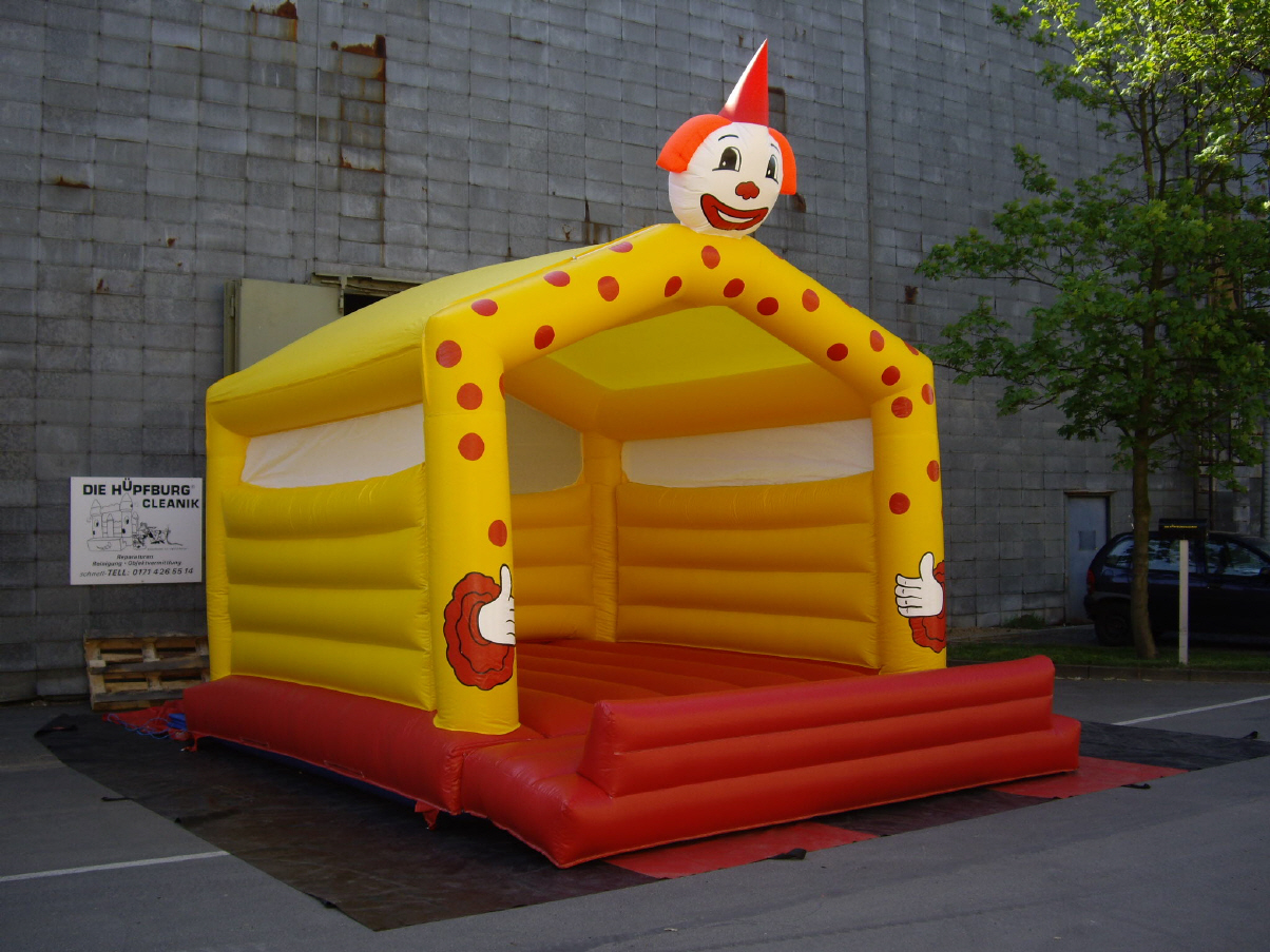 Huepfburg-Clown