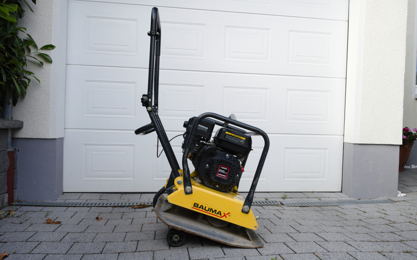 Baumax-VP16-44-2