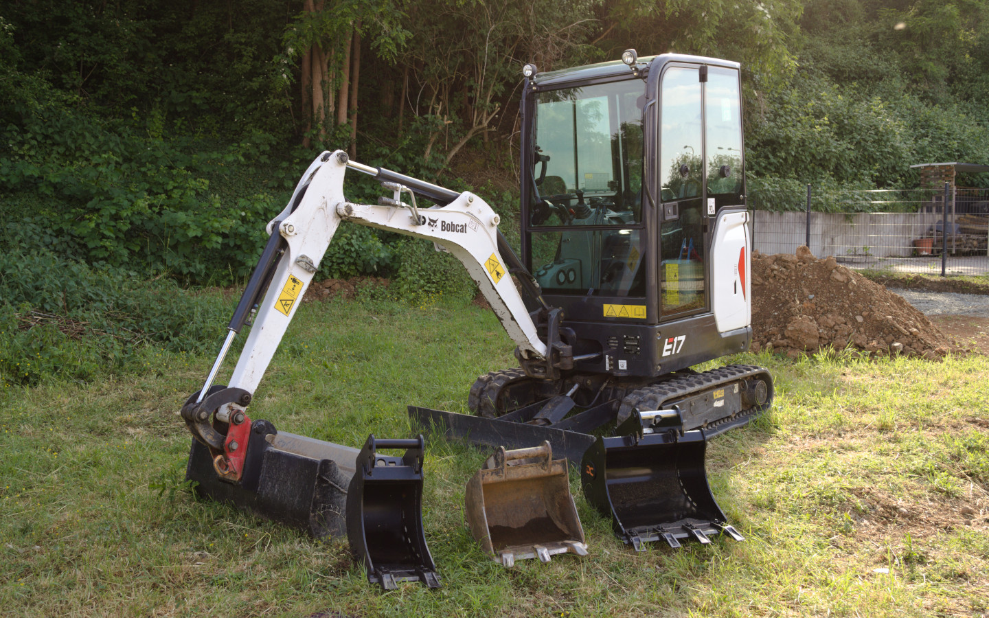 Bobcat-E17-Aussenansicht-3