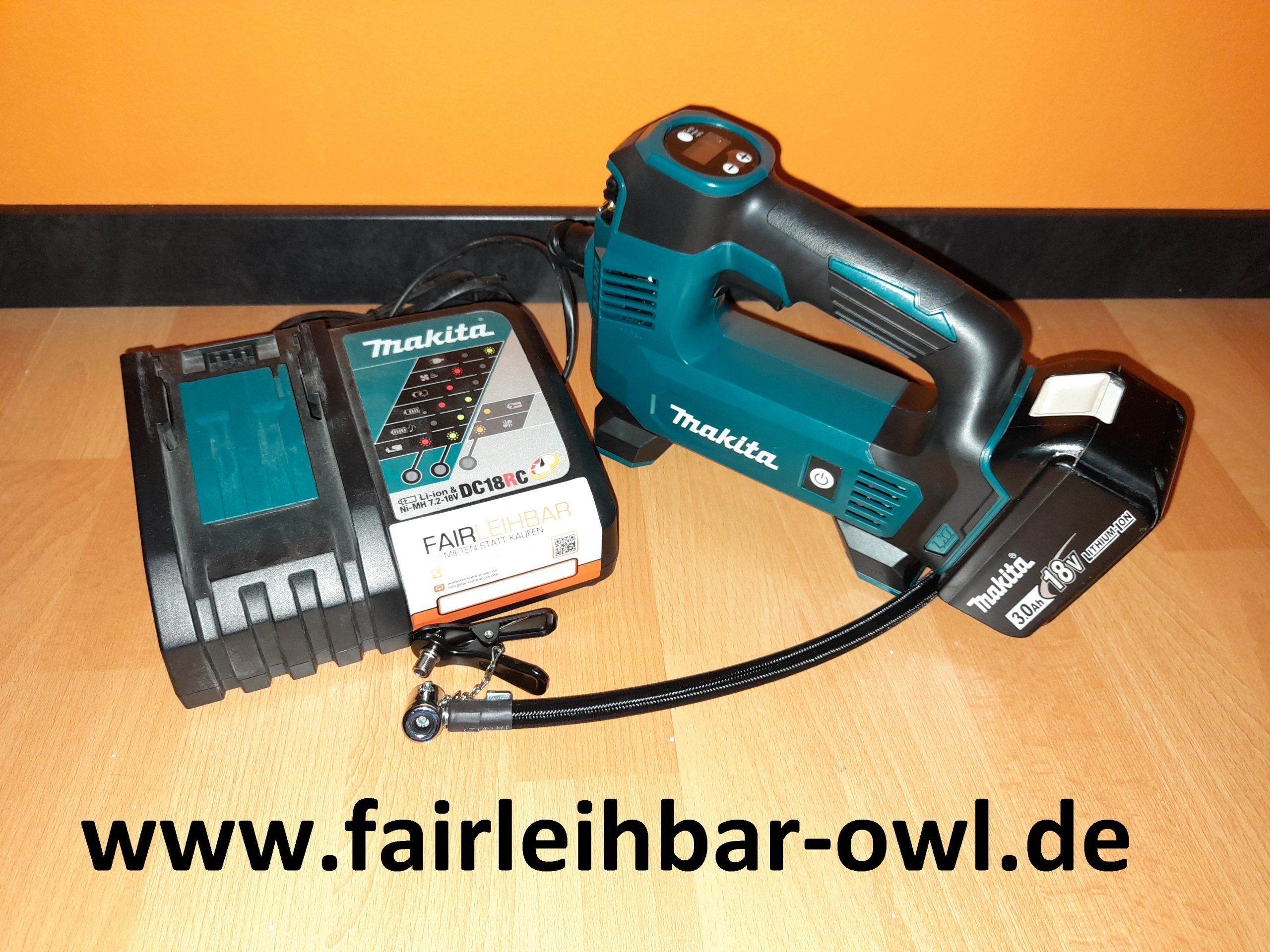 Makita-Akku-Kompressor-DMP180-signiert-1