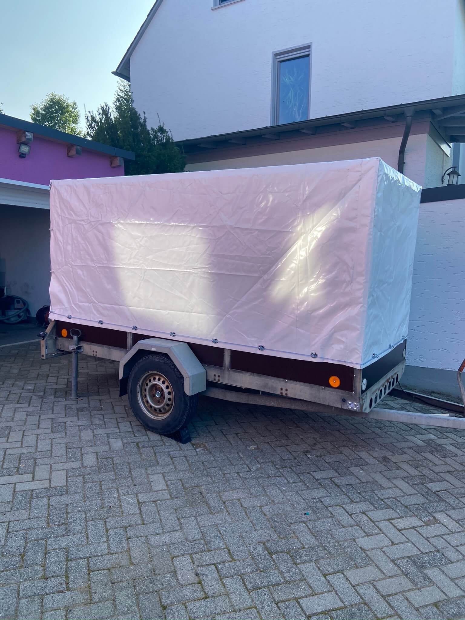 E4E7FEF8-7E85-4D19-9EE1-C45298FF05E4