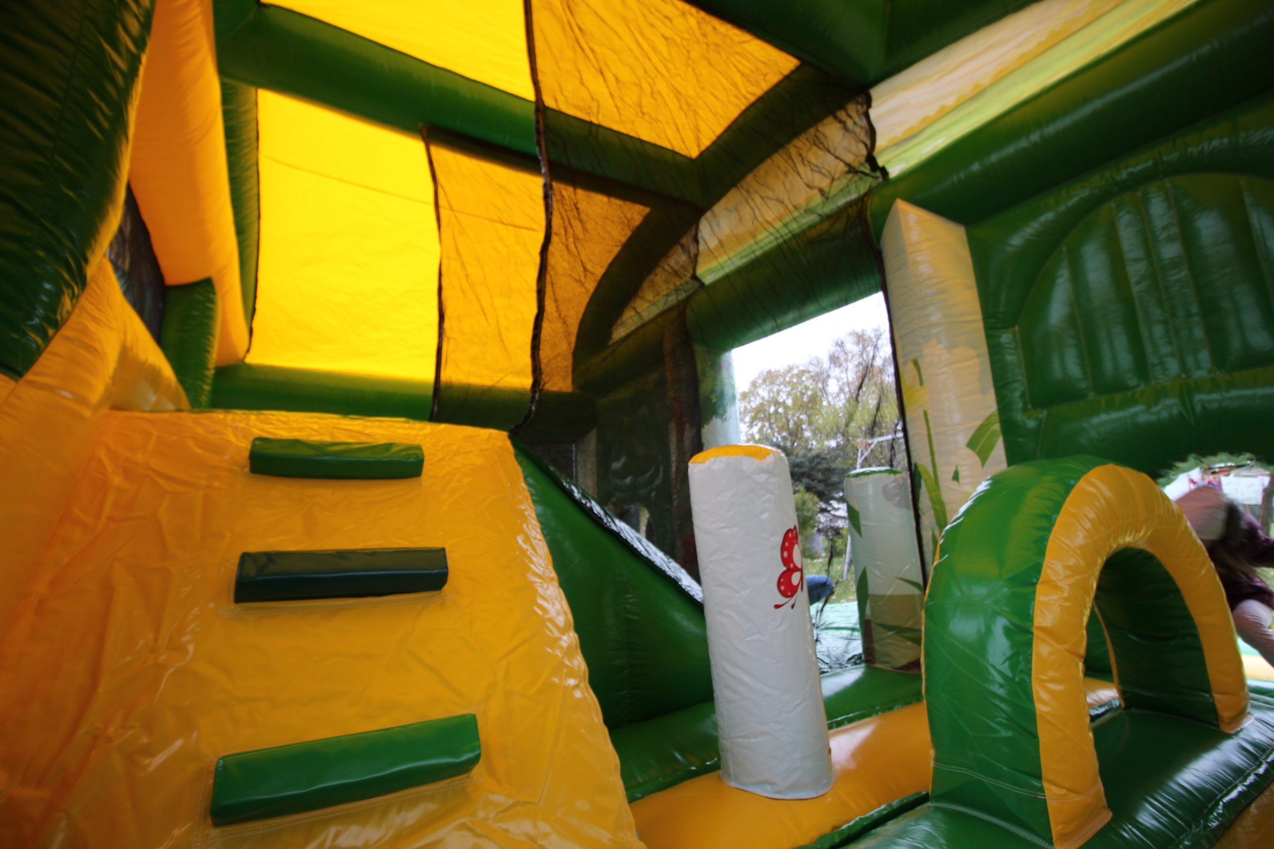 Huepfburg-Mieten-Spring-Kottengruener-event-Service-im-Vogtland-www.kottengruener-event-service-3