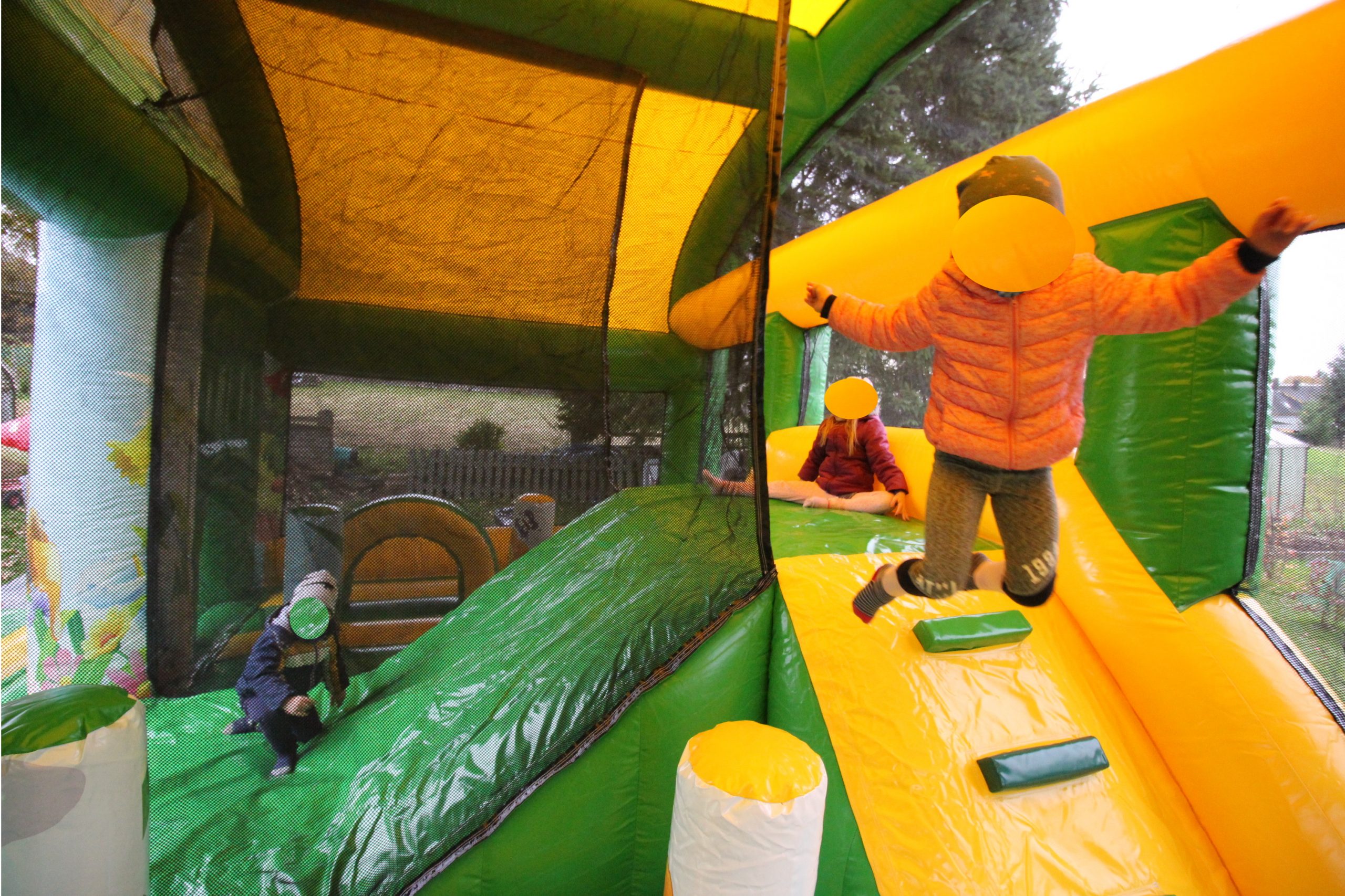 Huepfburg-Mieten-Spring-Kottengruener-event-Service-im-Vogtland-www.kottengruener-event-service-5