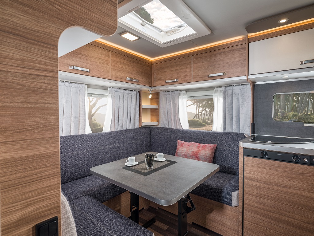 MAPA-Vermietung-Camping-Urlaub-Wohnwagen-Koenigsbach-Stein-Pforzheim-Karlsruhe-Stuttgart-75203-Camper-Bully-Kastenwagen-Knaus-Weinsberg-Hobby-Caraone-450FU-4