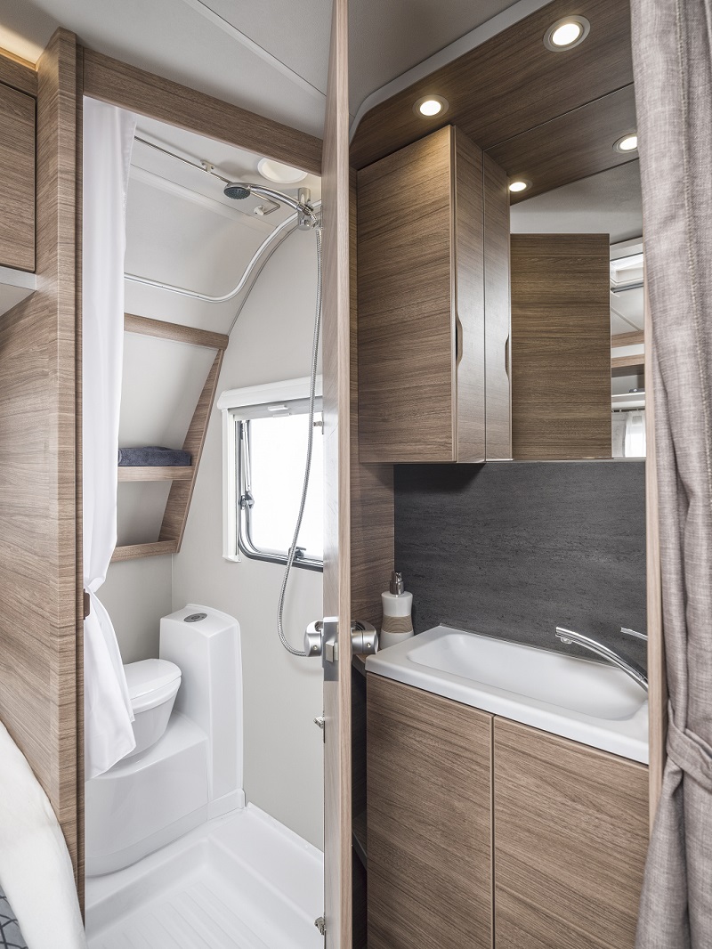 MAPA-Vermietung-Camping-Urlaub-Wohnwagen-Koenigsbach-Stein-Pforzheim-Karlsruhe-Stuttgart-75203-Camper-Bully-Kastenwagen-Knaus-Weinsberg-Hobby-Caraone-450FU-6