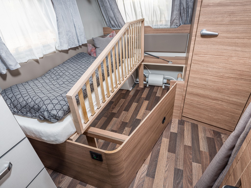 MAPA-Vermietung-Camping-Urlaub-Wohnwagen-Koenigsbach-Stein-Pforzheim-Karlsruhe-Stuttgart-75203-Camper-Bully-Kastenwagen-Knaus-Weinsberg-Hobby-Transport-CaraOne-500FDK-5