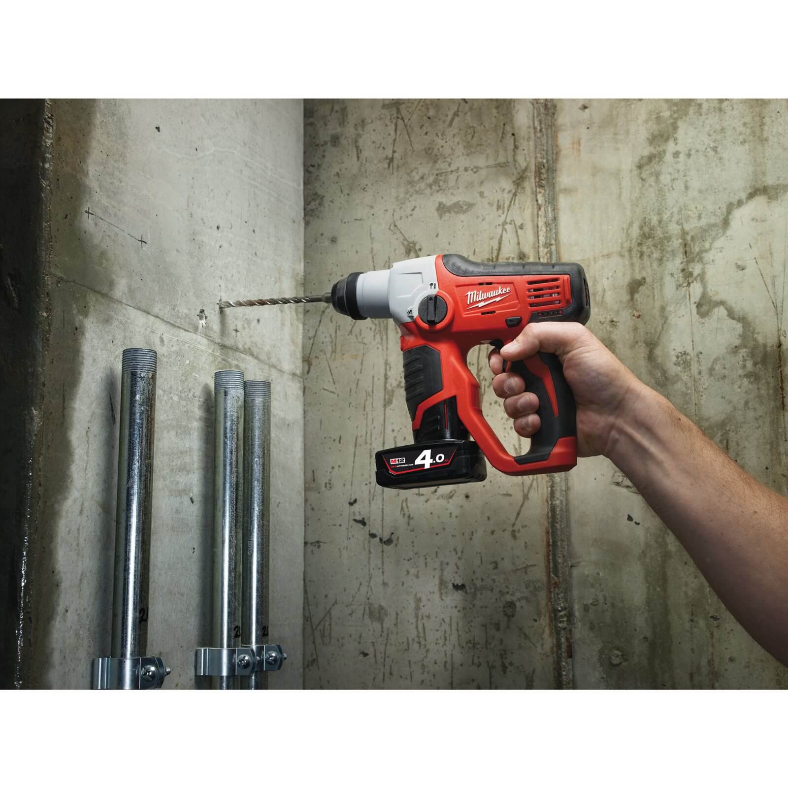 Milwaukee-Akku-Bohrhammer-M12-H-202C-Bohrmaschine-Schlagbohrmaschine-mit-kompaktem-Design-12V-995142391_3
